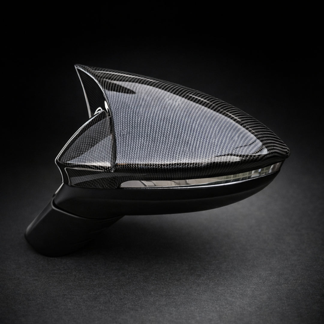 Coques de Rétroviseurs Carbone Style Batman – VW Golf 8 / 8R / GTI – Compatibles Side Assist (2020–2023)